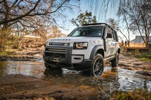 Land Rover Defender 110 P400 S Urban Pack 2020 года  (ZA)